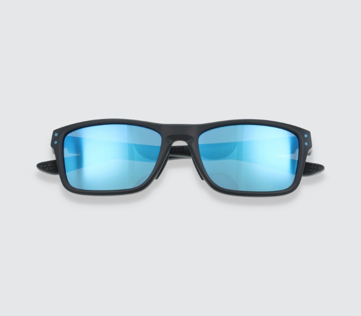Mission 11 Black